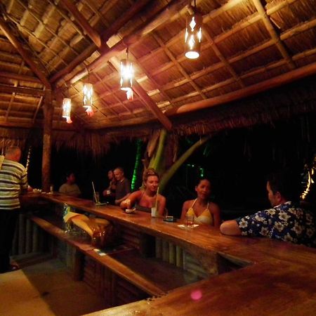 Cooper'S Beach Resort Lucbuan Exterior foto