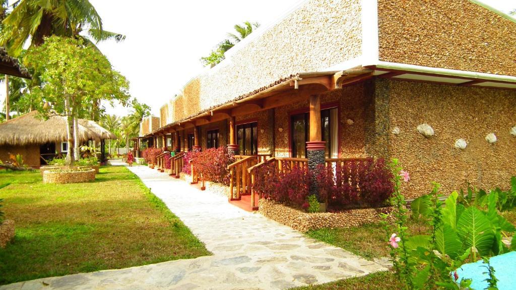 Cooper'S Beach Resort Lucbuan Exterior foto