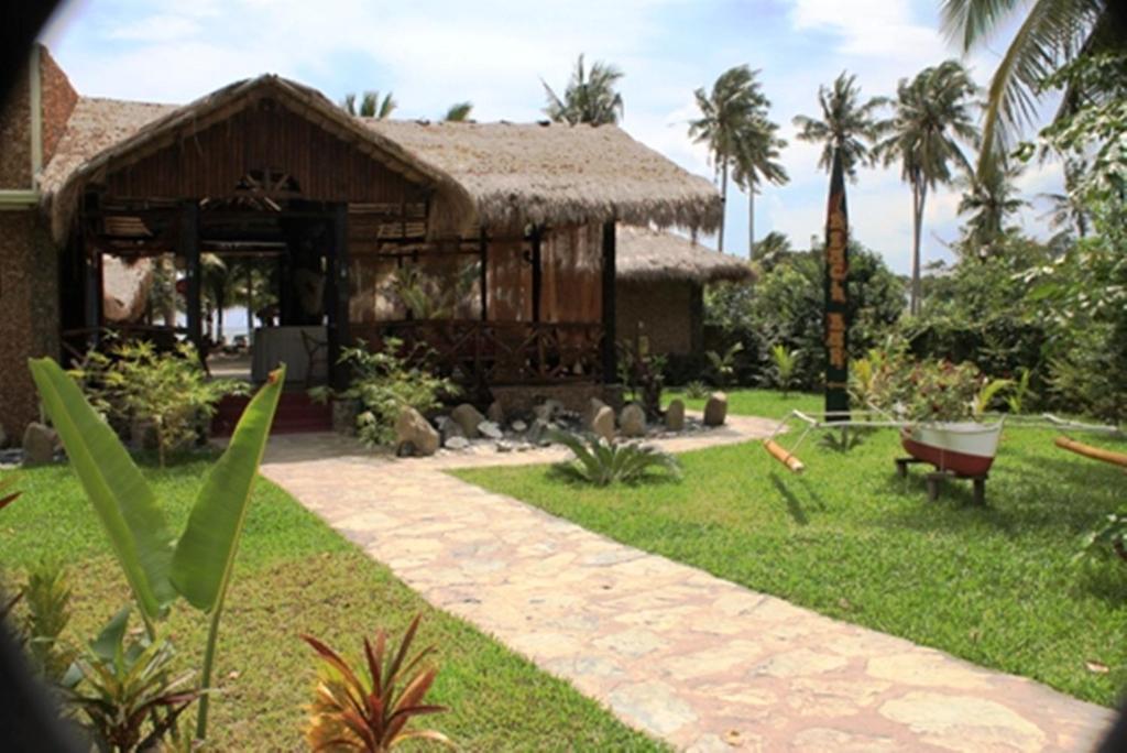 Cooper'S Beach Resort Lucbuan Exterior foto
