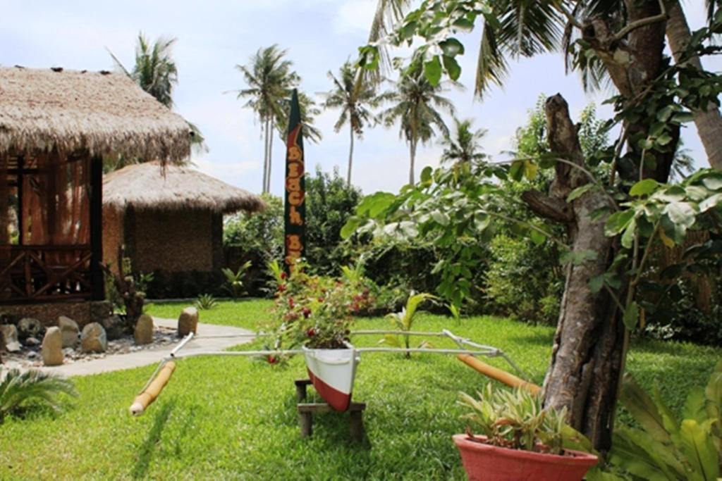 Cooper'S Beach Resort Lucbuan Exterior foto