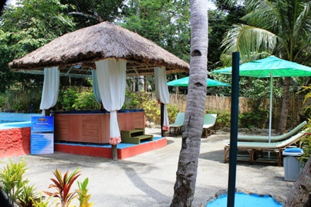 Cooper'S Beach Resort Lucbuan Exterior foto