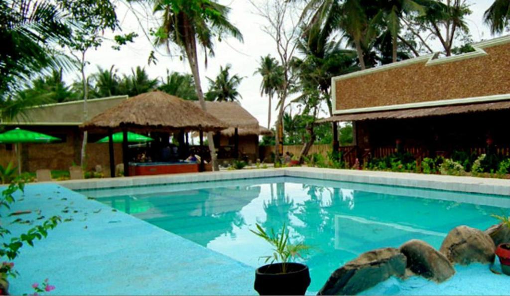 Cooper'S Beach Resort Lucbuan Exterior foto