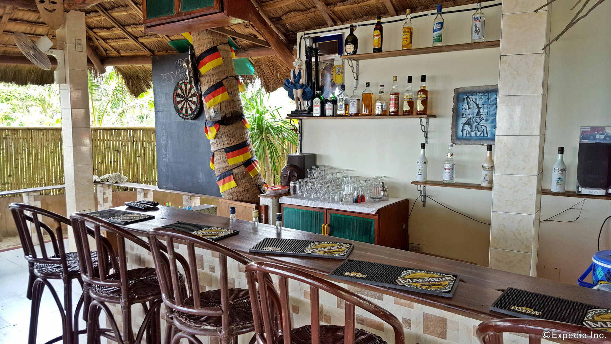 Cooper'S Beach Resort Lucbuan Exterior foto