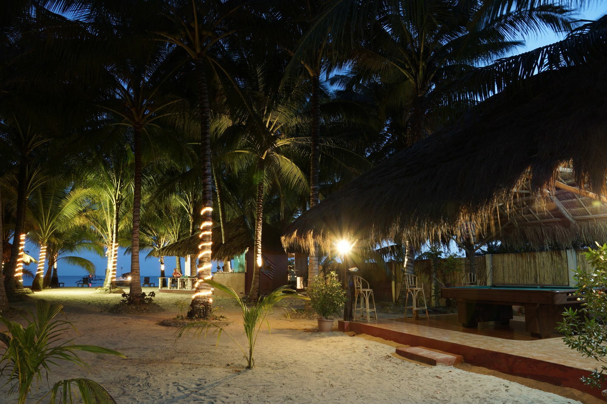 Cooper'S Beach Resort Lucbuan Exterior foto